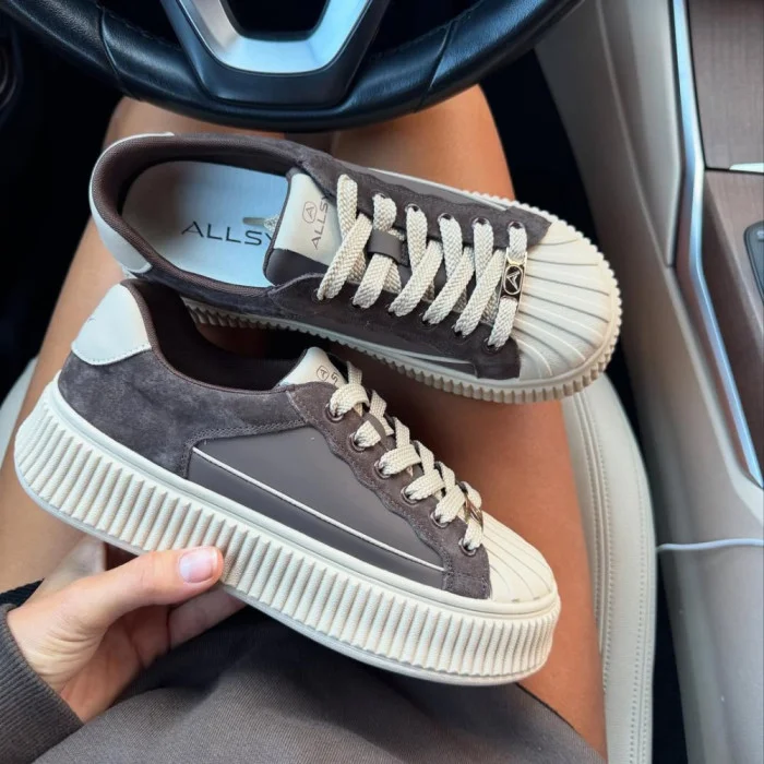Lonza 212523 Sneakers: Style and Comfort in Every Step