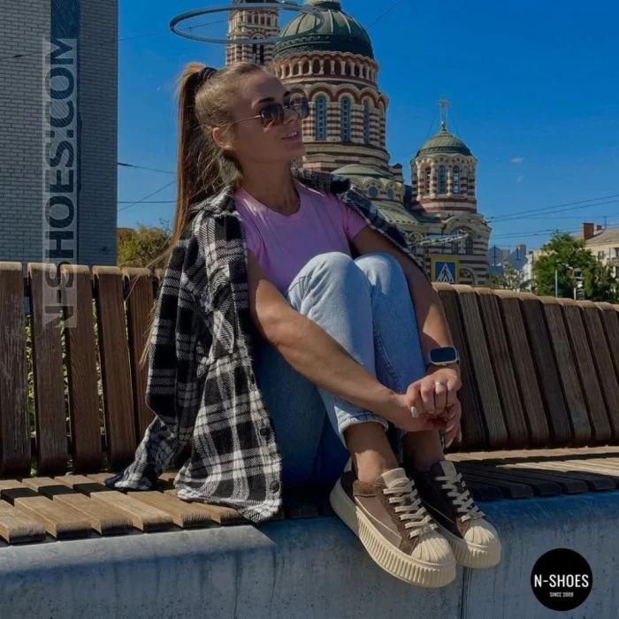 Lonza 212523 Sneakers: Style and Comfort in Every Step
