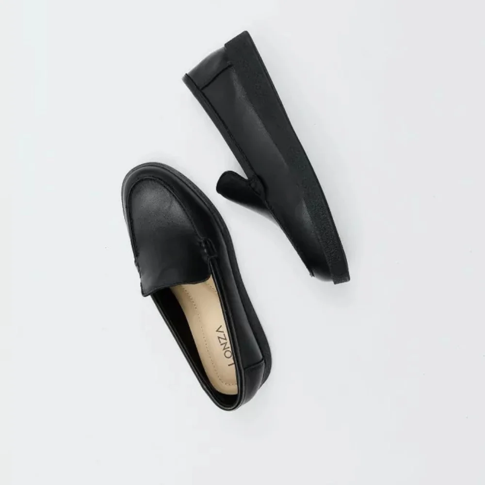 Чорні жіночі шкіряні туфлі Allsy Lonza модель 5953