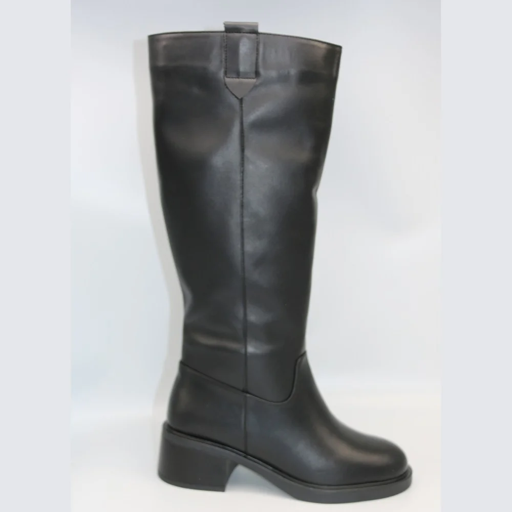 Жіночі чорні шкіряні чоботи Romax Comfort 8191-E 5998 з утепленням