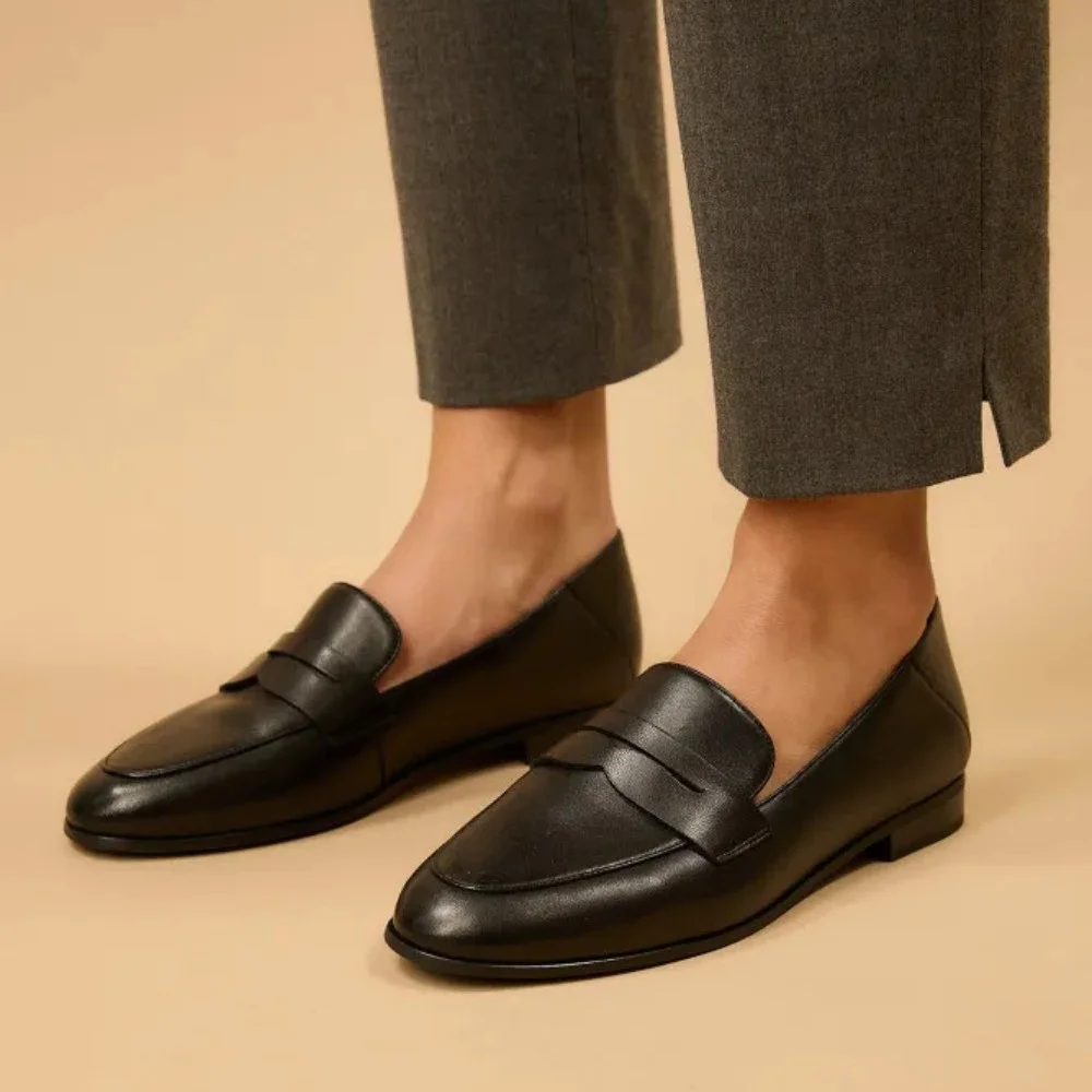 Women’s black leather loafers Fabio Monelli 183268 G52-22A-Y164X2 6007