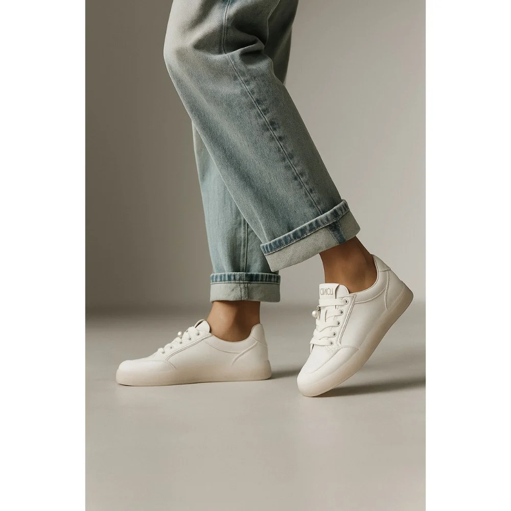 Women’s white leather Allsy Lonza sneakers 204455 204456 6010 with pearl detail