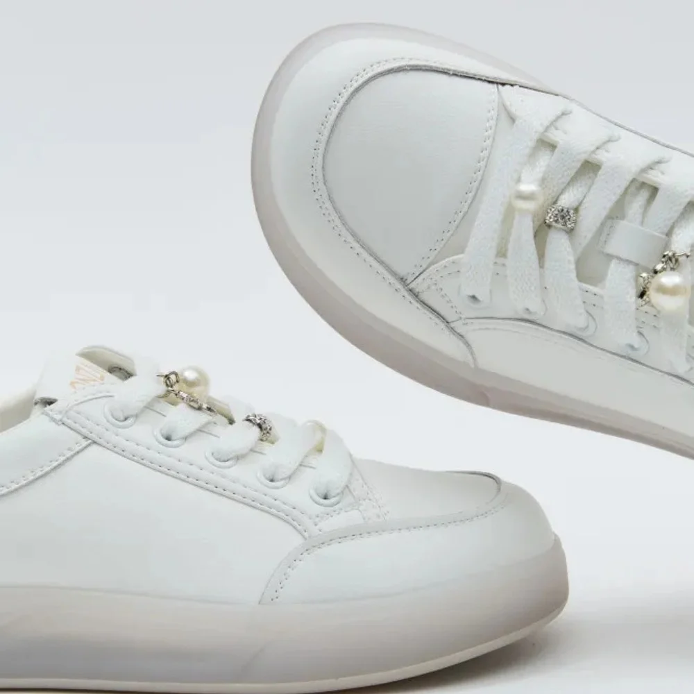 Women’s white leather Allsy Lonza sneakers 204455 204456 6010 with pearl detail