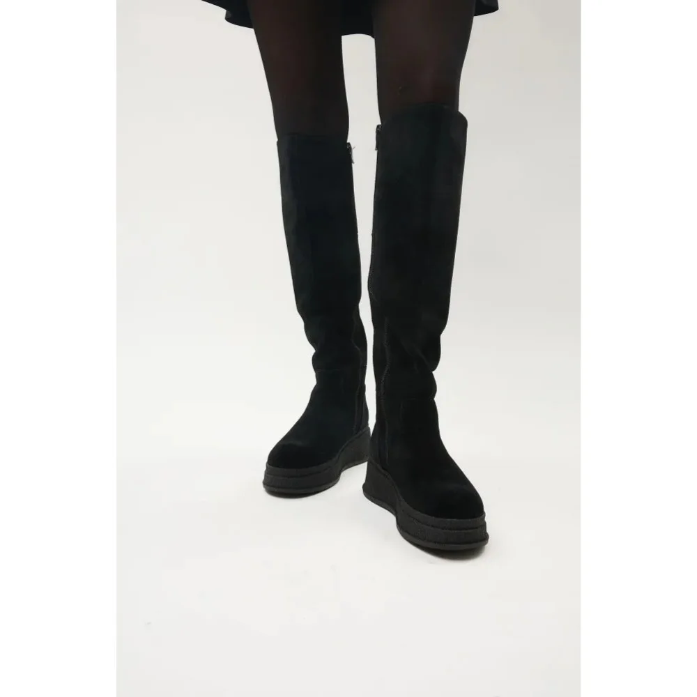 Жіночі чорні замшеві чоботи на платформі Anna Lucci 203255 80923-1B BLACK 6031 єврозима