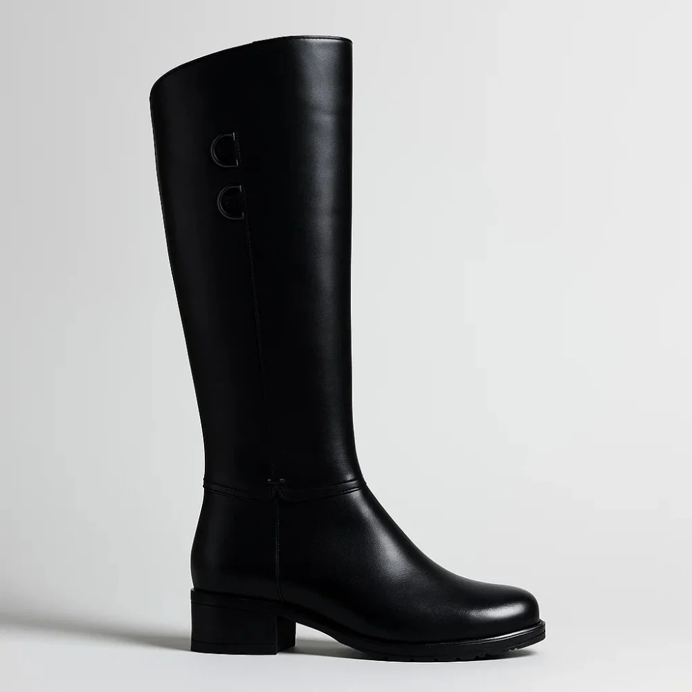 Жіночі зимові чоботи Romax Comfort 8085E-6068 - шкіра, чорні, невисокий каблук, єврозима