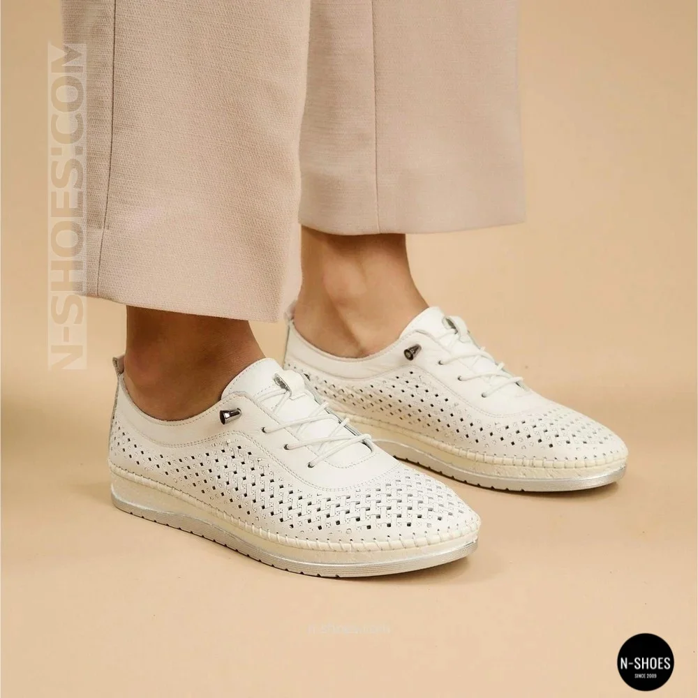 Білі шкіряні мокасини з перфорацією Anna Lucci 211808 1800 white lonza 214365 AP 6139 від турецького виробника