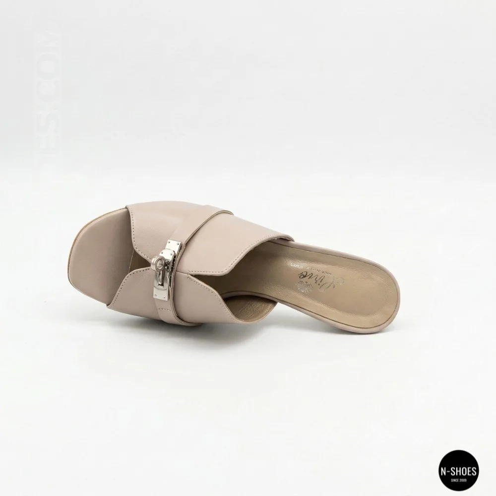 Lirio Beige Leather Mules with French Heels