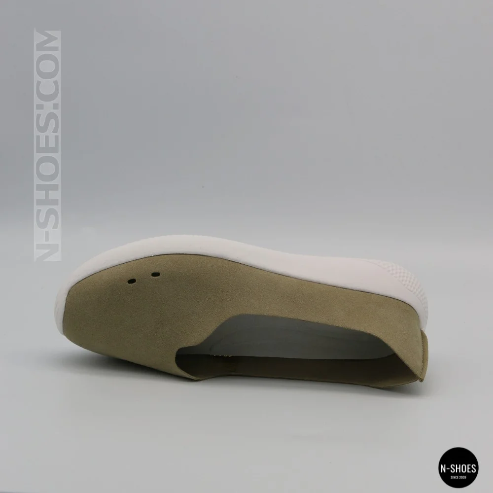 Comfortable Women's Slip-Ons Grunberg 157219-01-03 Beige 6238