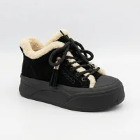 Жіночі зимові черевики уггі Allsy 219424 26N03 BLACK SUEDE 6392 трендові чорні з натуральної замші з прикрасами