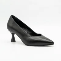 Елегантні жіночі туфлі-човники N-SHOES Lirio T 0429 64-75 мат кристал 6402 з гладкої чорної шкіри з гострим носком та розширеним донизу підбором kitten heel