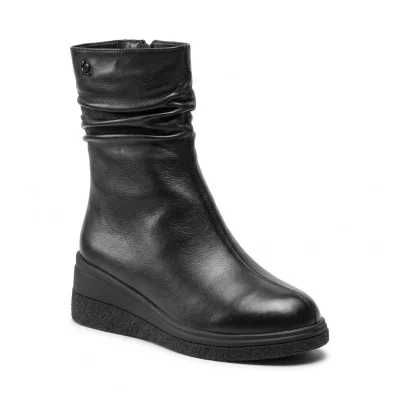 Allsy 214990 26Z83Z3630-1 BLACK 6466 women's winter wedge boots made of soft genuine leather on a low platform. Allsy 214990 26Z83Z3630-1 BLACK 6466 women's winter wedge boots made of soft genuine leather on a low platform.