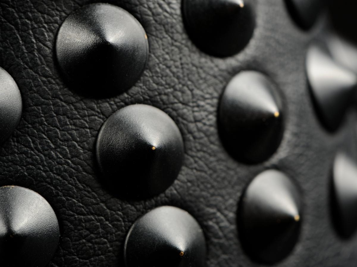 Взуття з шипами – зухвалі та дуже оригінальні зухвалі та дуже оригінальні моделі взуття